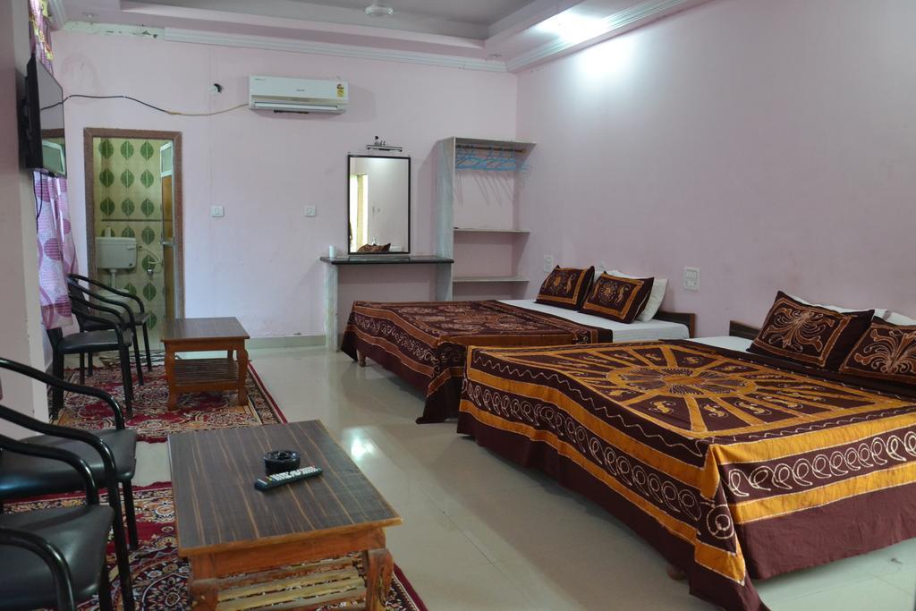 Anandam Palace Pushkar Exteriör bild